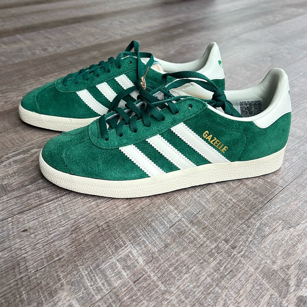 Gazelle Adidas Green/White Women’s 5.5 / Men’s 4.5